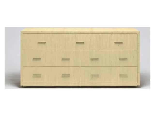 Livia 7 Drawer Chest - Natural
