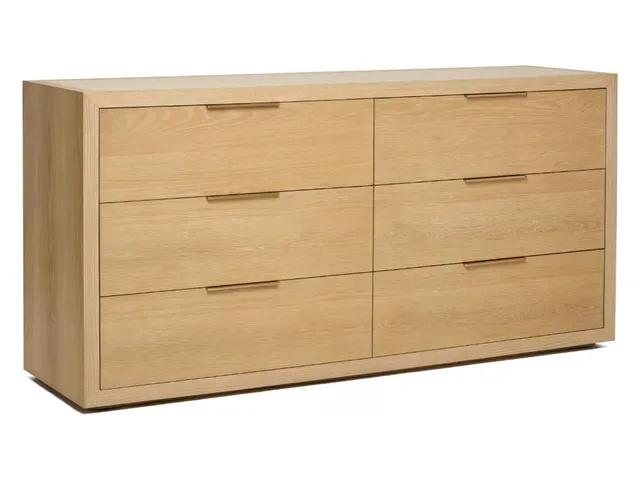 Montaigne 6 Drawer Chest - Saddle