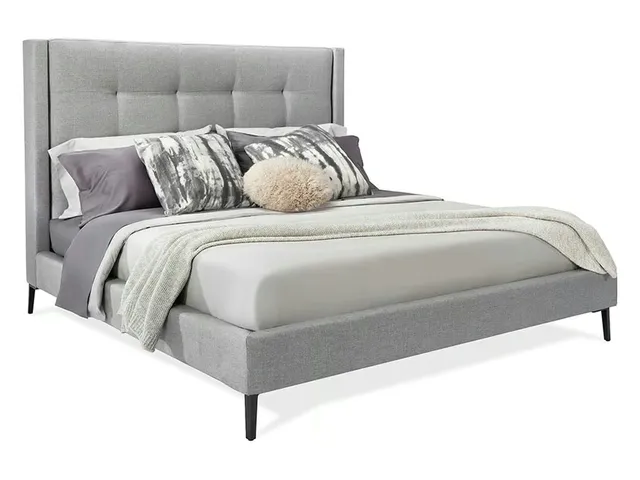 Izzy King Tufted Bed