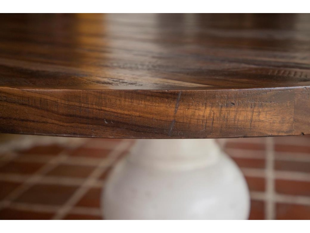 Rock Valley, Round Dining Table - image 2