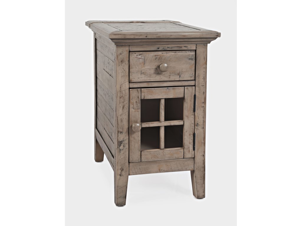 Rustic Shores Power Chairside Table - image 1