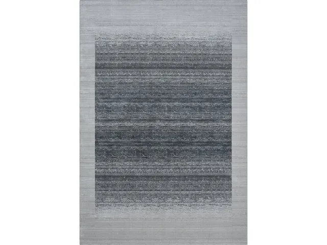 Celeste Carbon Strie/Greys