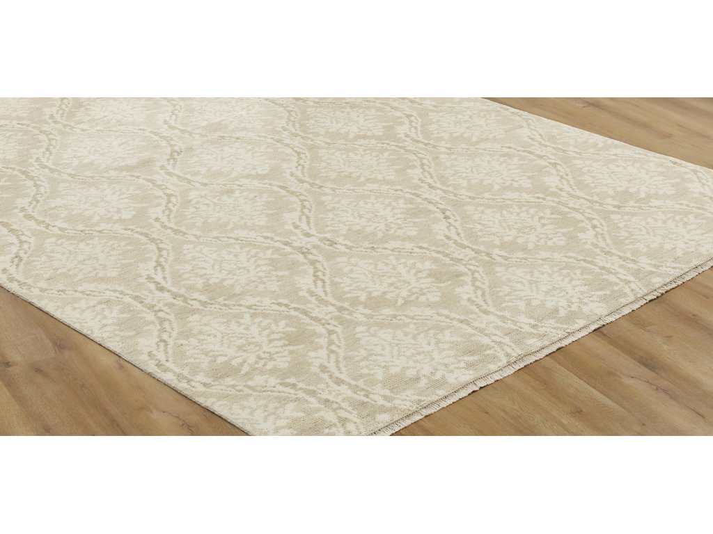 Lilah *NEW* - image 1