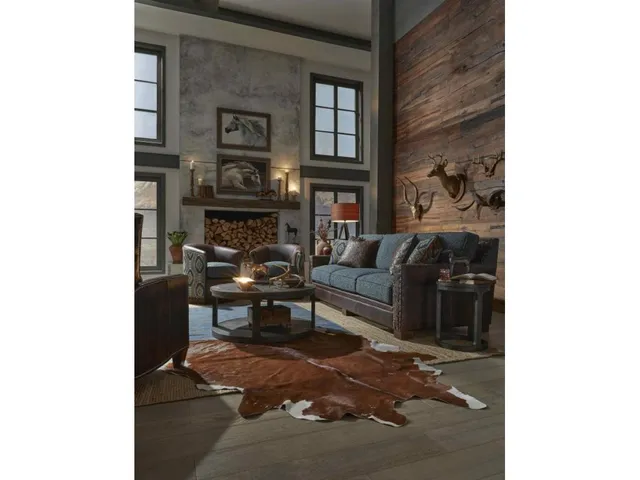 Montana Raf One Arm Loveseat - Alternative View