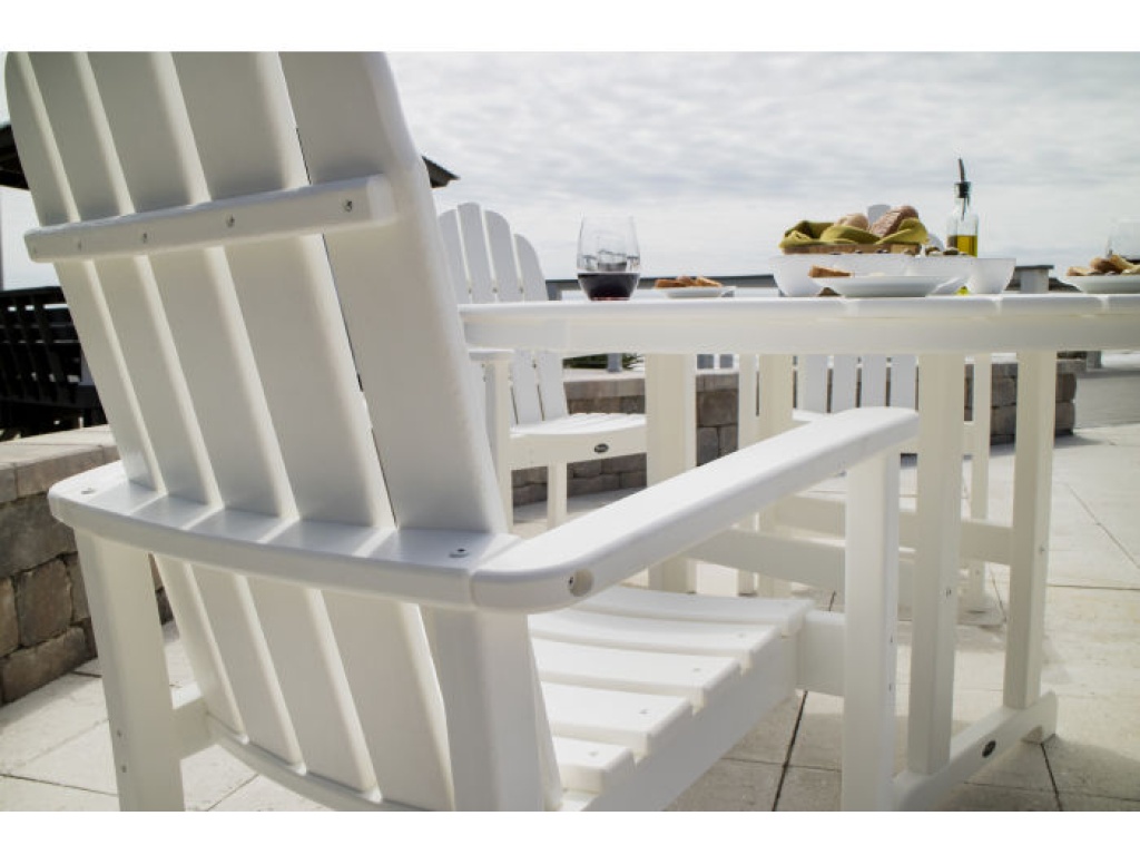 Cape Cod 5-Piece Round Dining Set - image 3