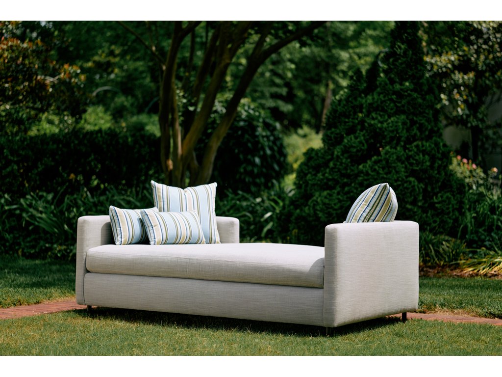 Nandina Outdoor Day Bed - image 8