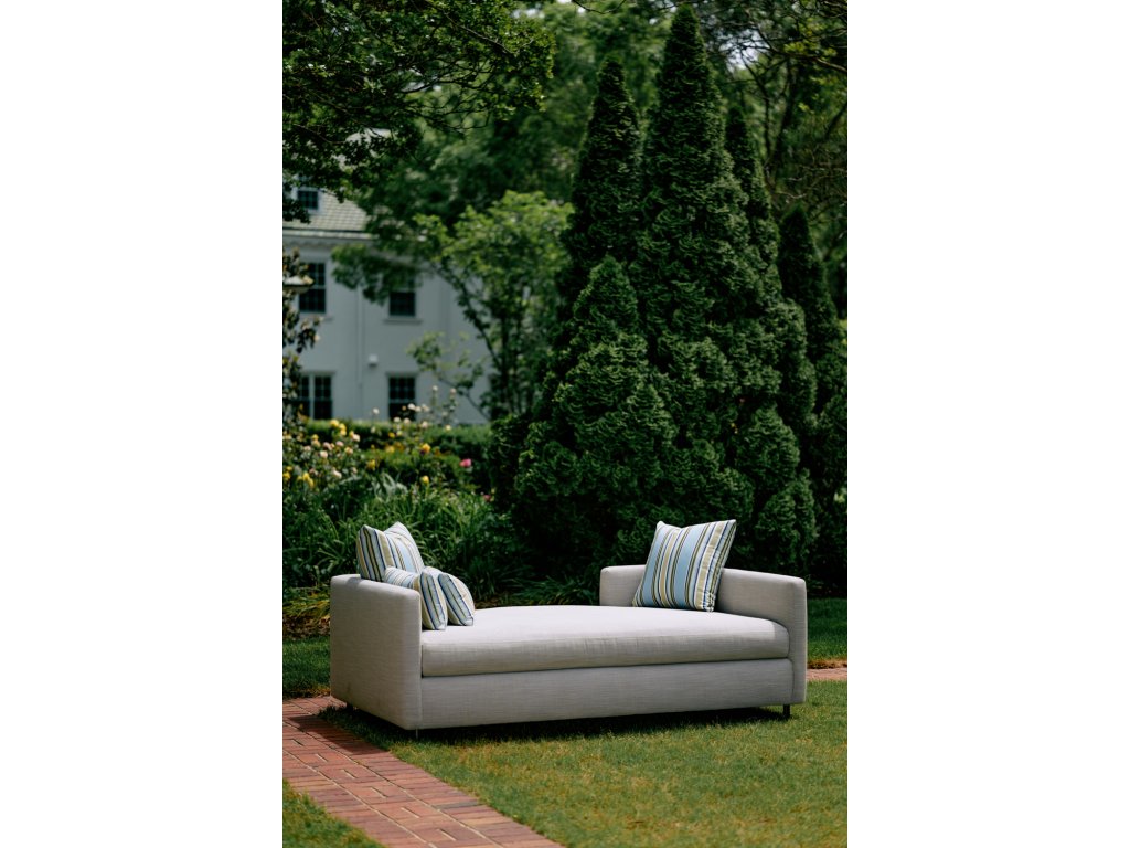 Nandina Outdoor Day Bed - image 10