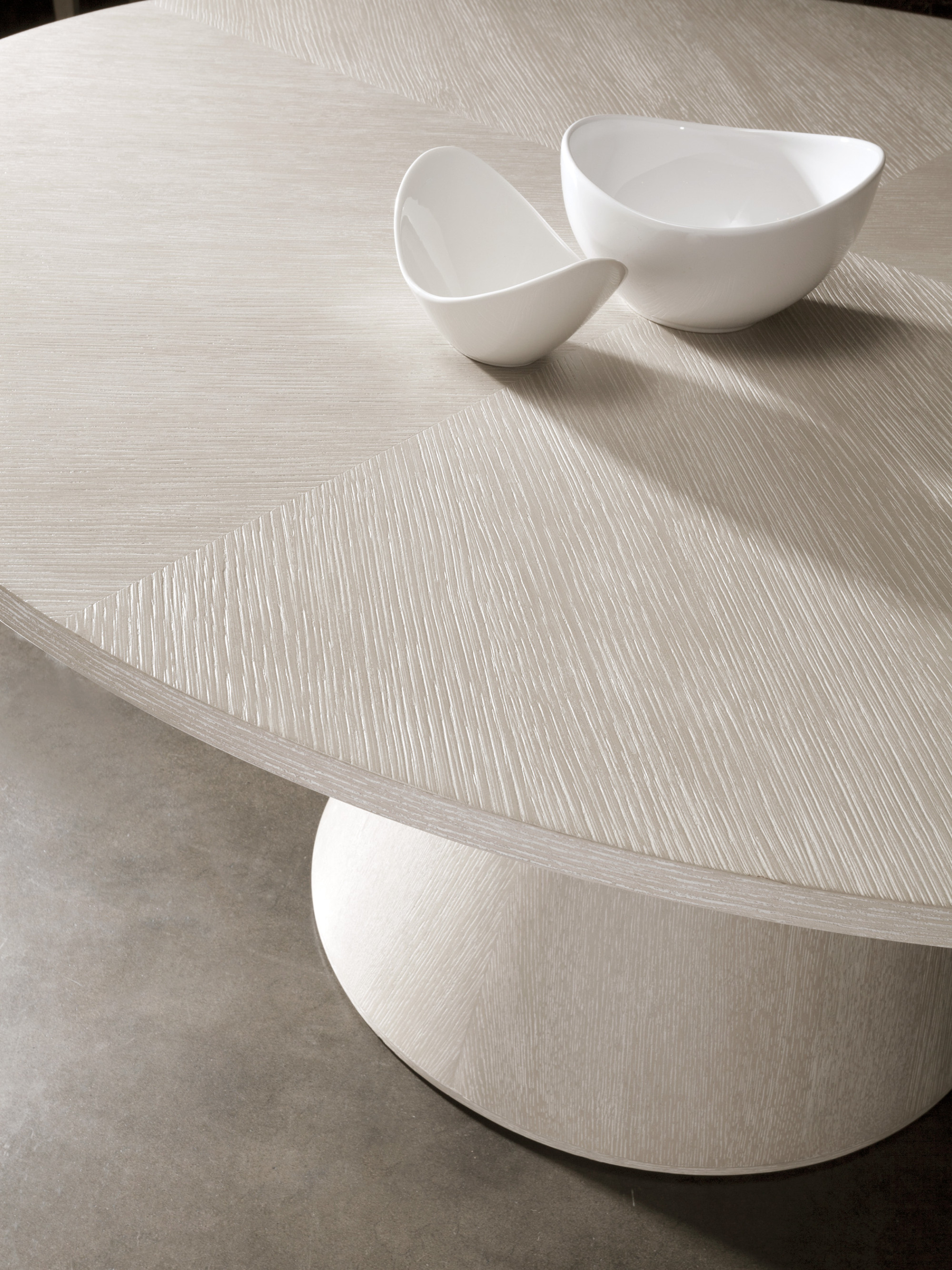 Mar Monte Round Dining Table - image 2