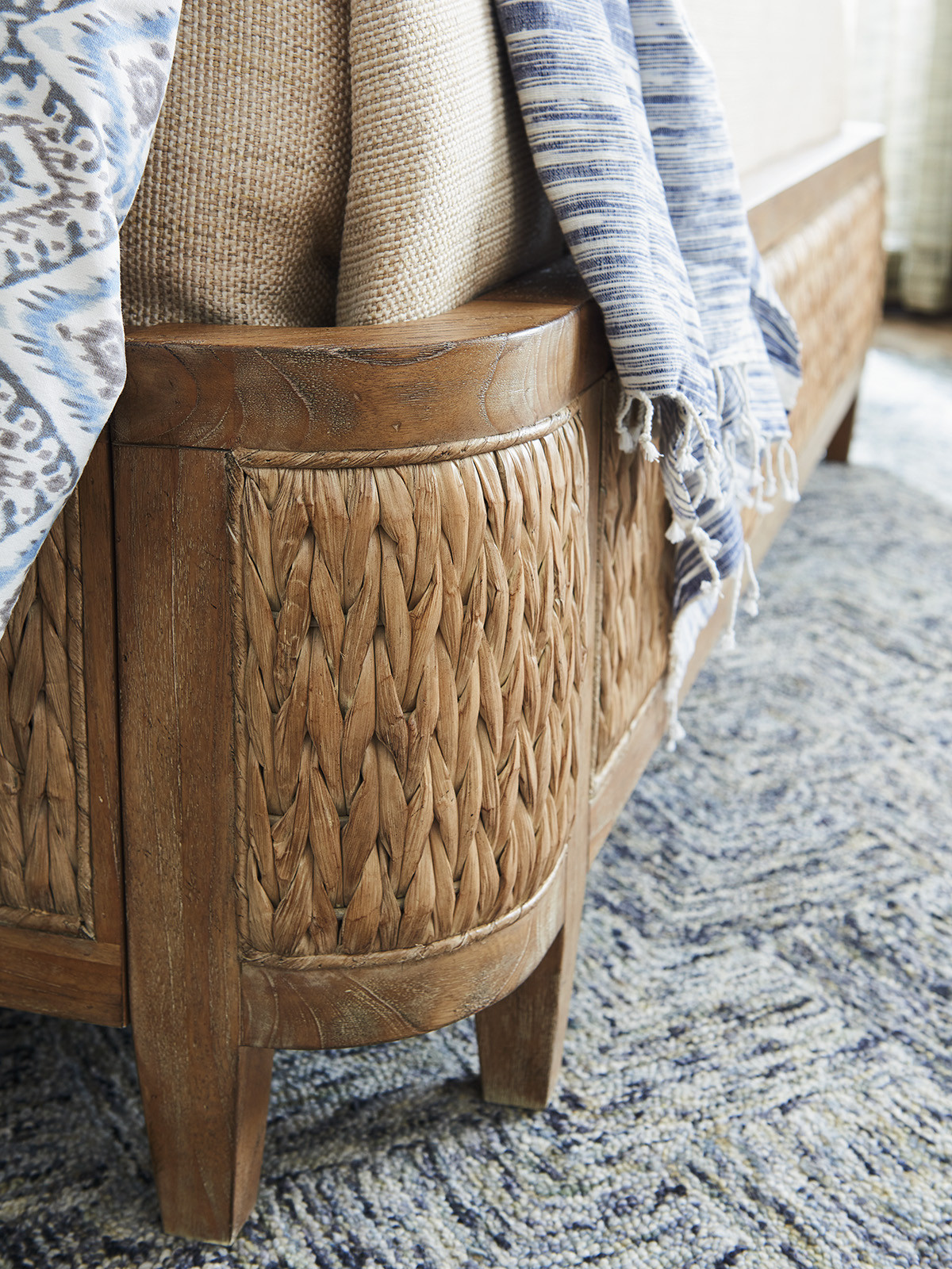 Ivory Coast Woven Bed - image 3