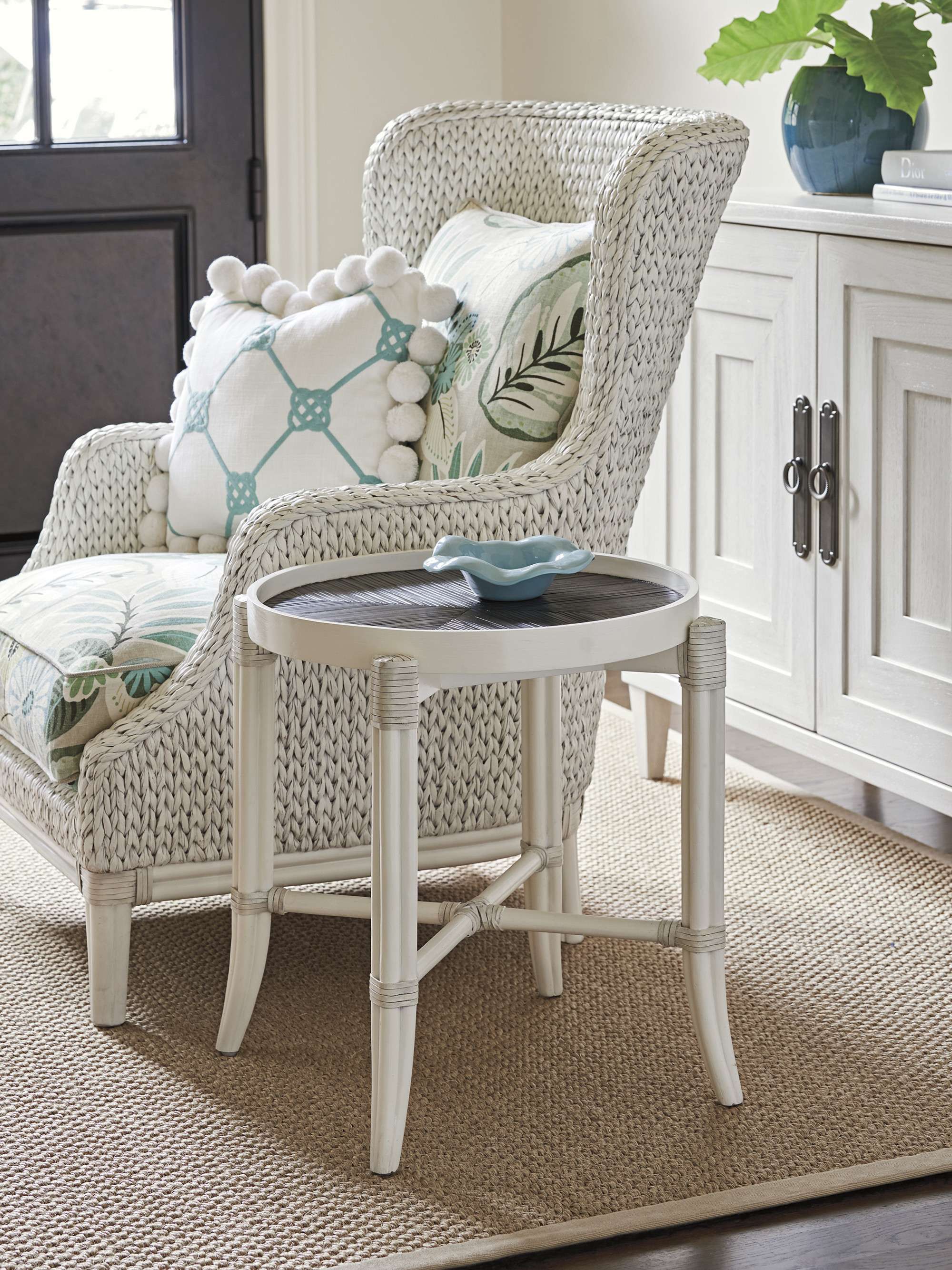 Neptune Round End Table - image 1