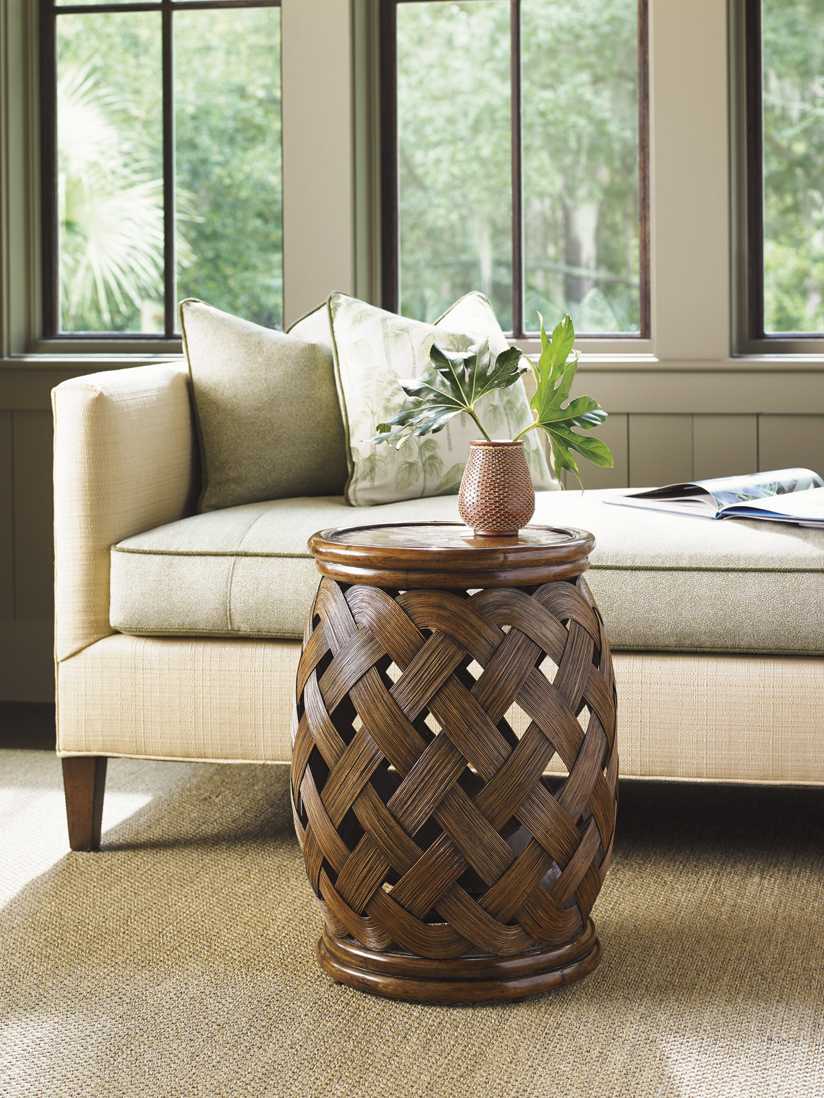 Hibiscus Round Accent Table - image 2
