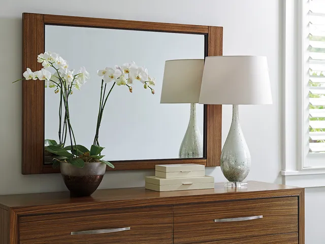 Daphne Mirror - Alternative View