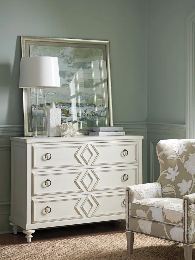 Viewpoint Single Dresser - Alternative View