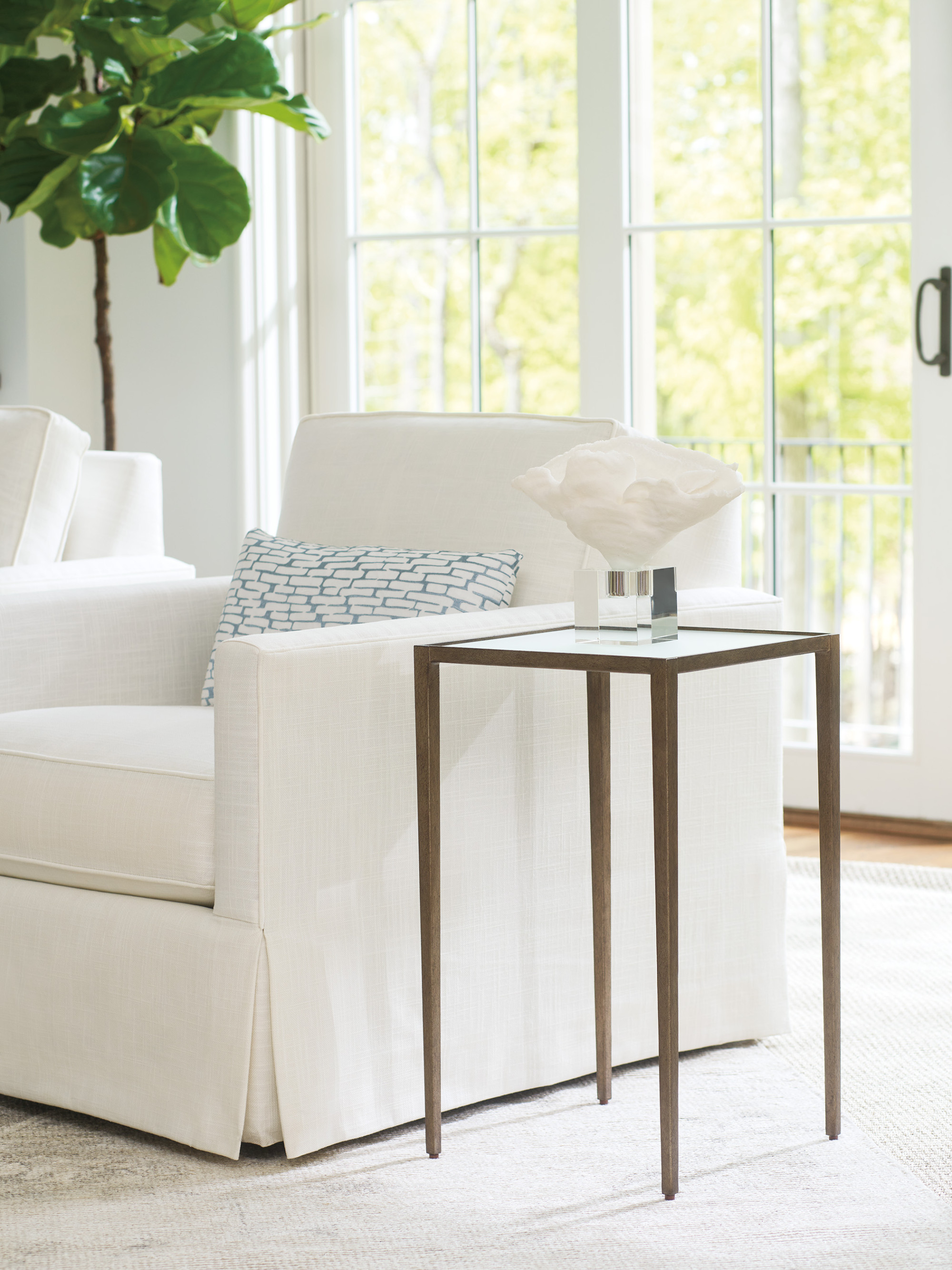 Wyland Accent Table - image 1