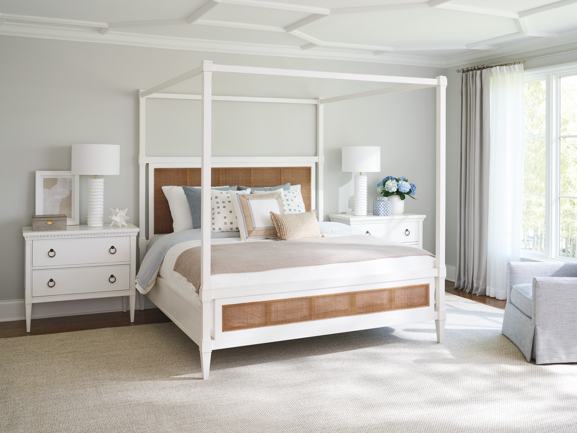 Strand Poster Bed - image 1