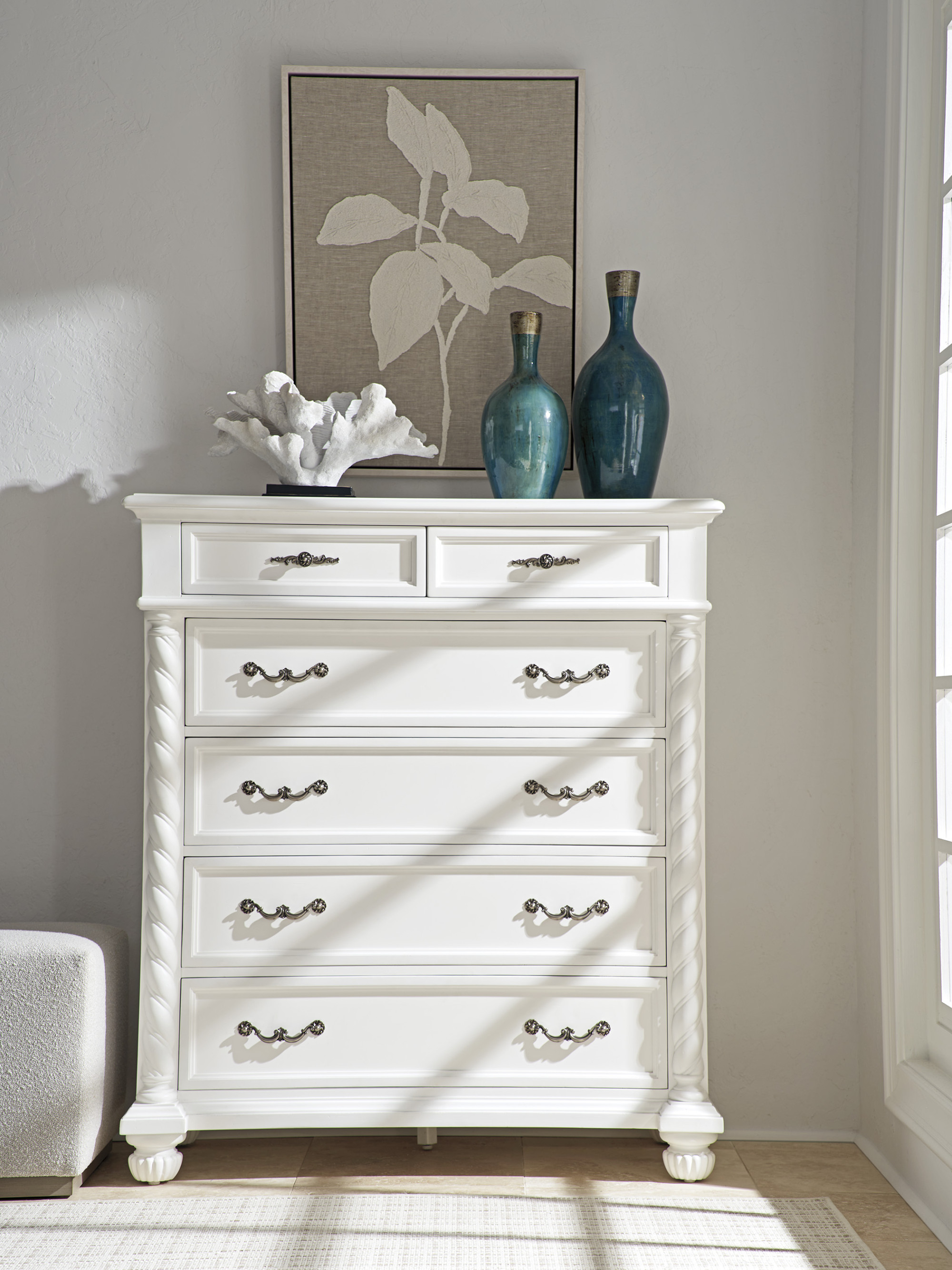 Palma Chest - image 1