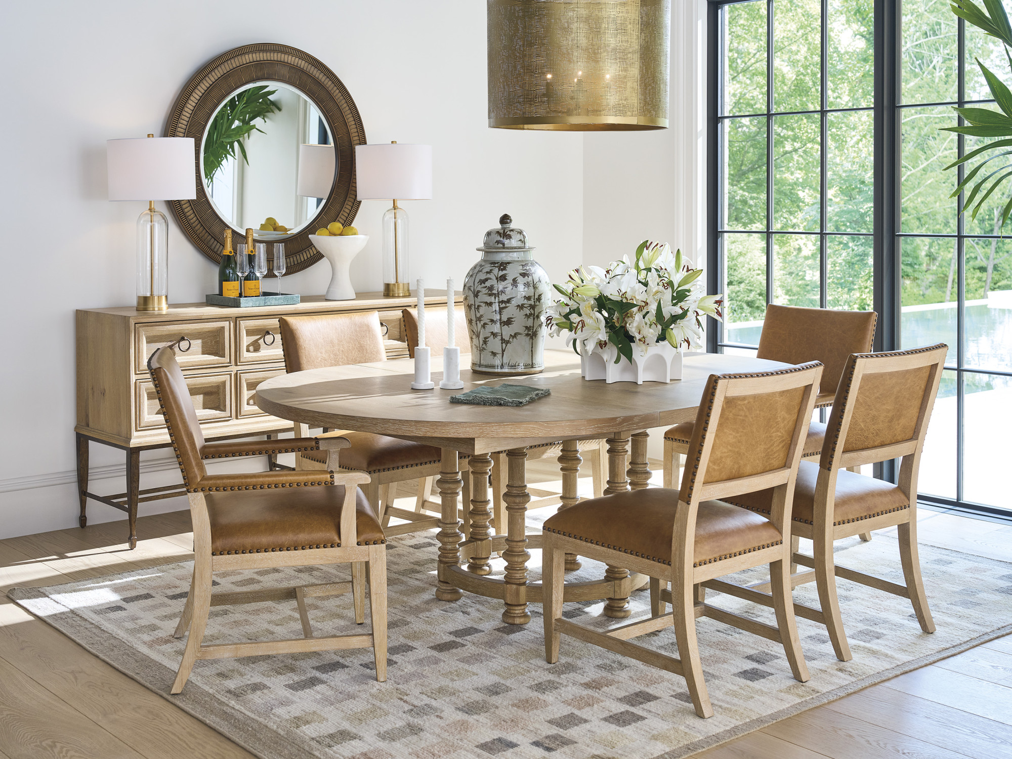 Ennisbrook Round Dinning Table - image 1