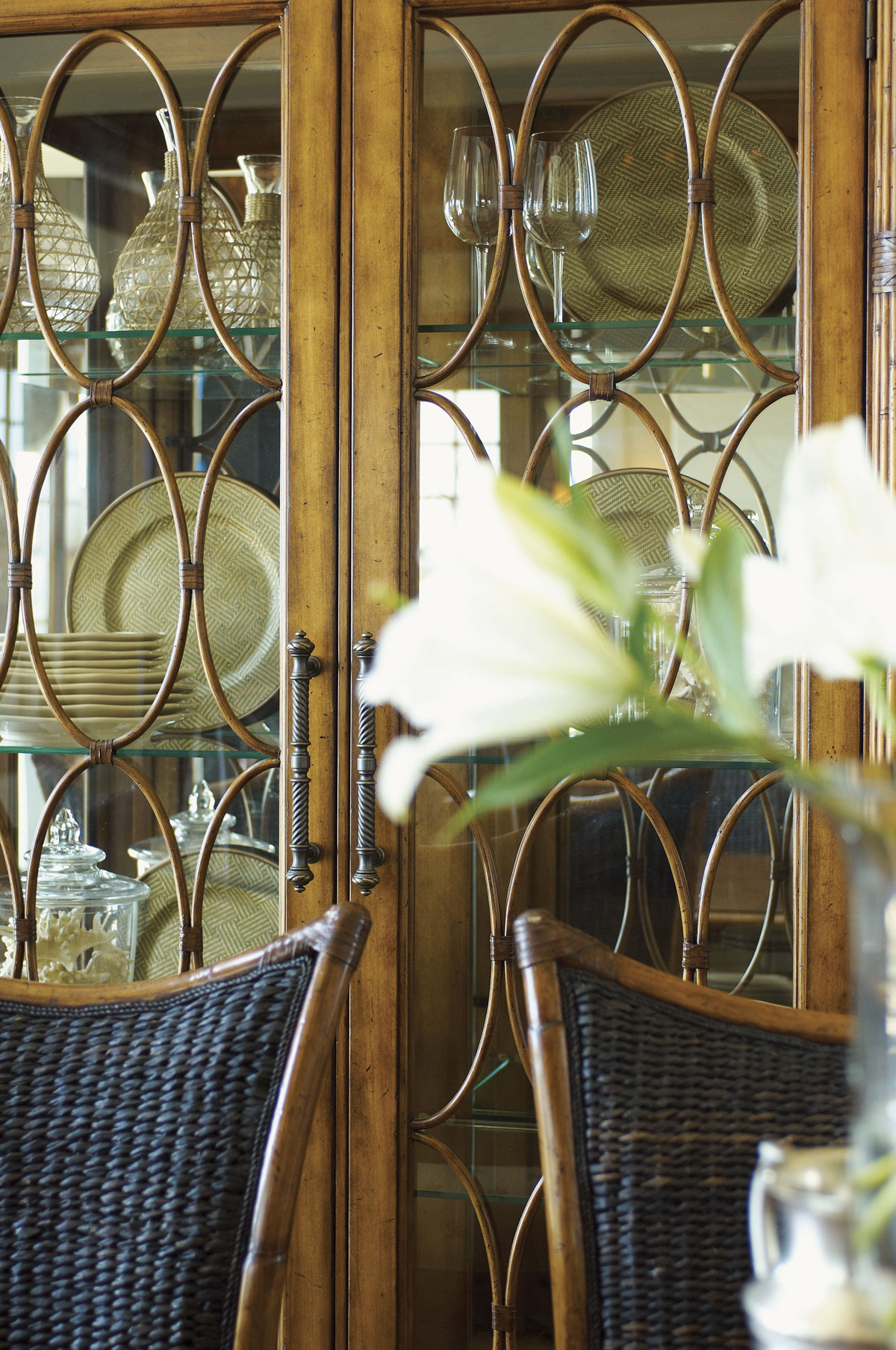 Mariana Display Cabinet - image 3