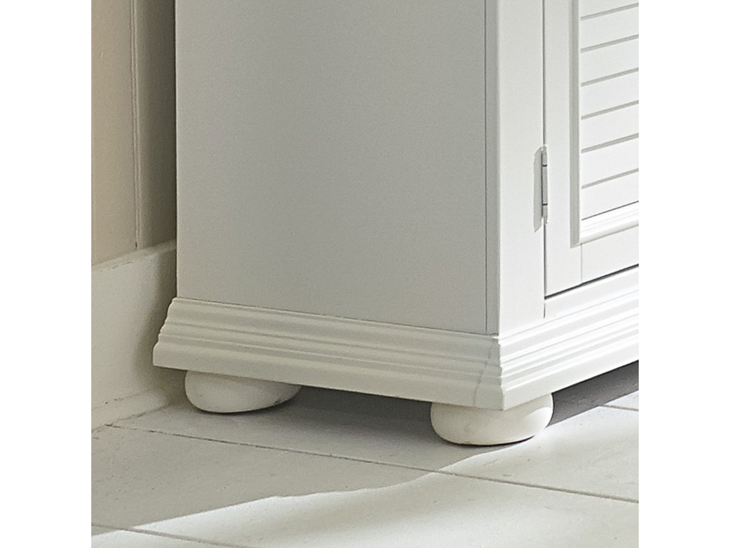 King Panel Bed, Dresser & Mirror - image 14