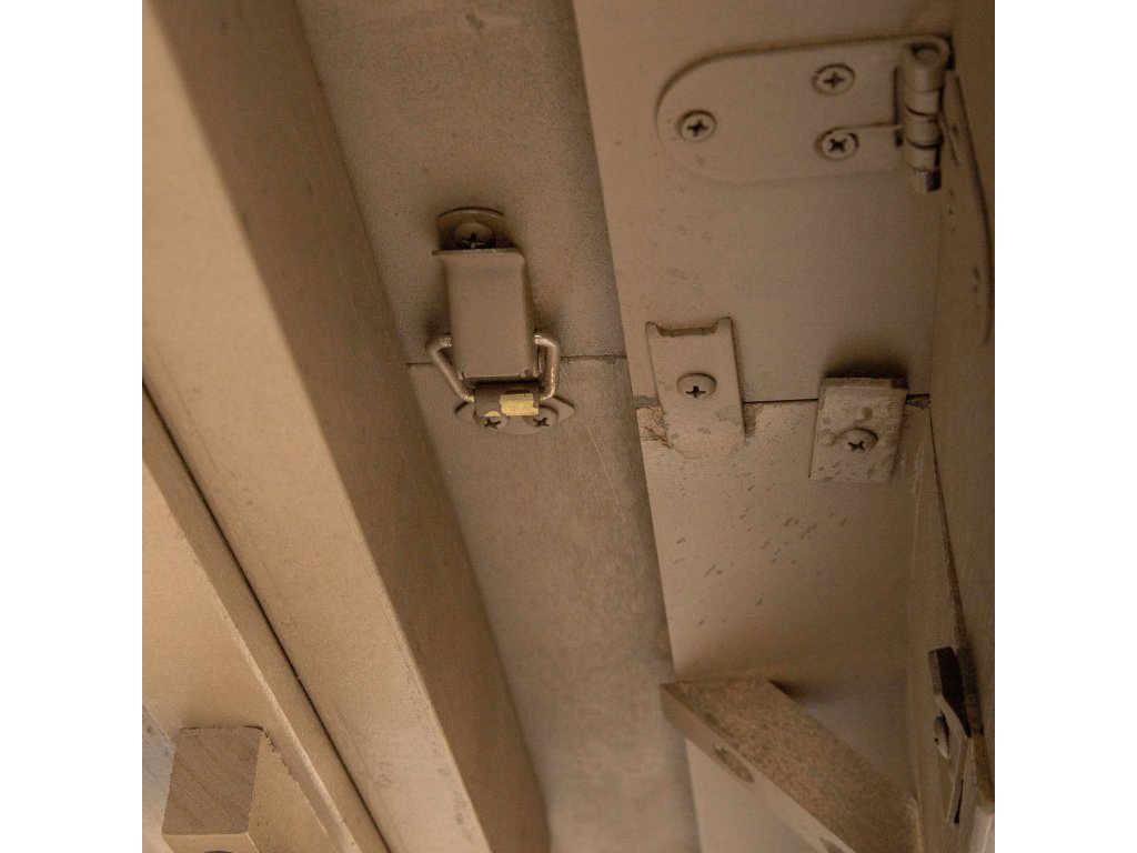 Rectangular Leg Table - image 9