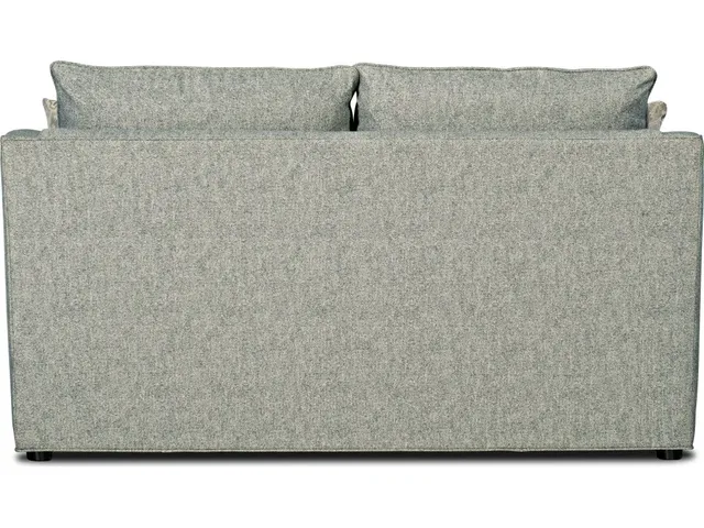 Darrien Loveseat