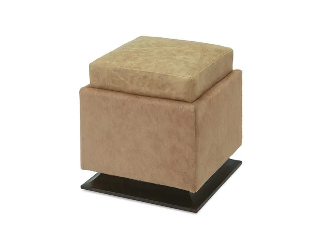 Iris Ottoman