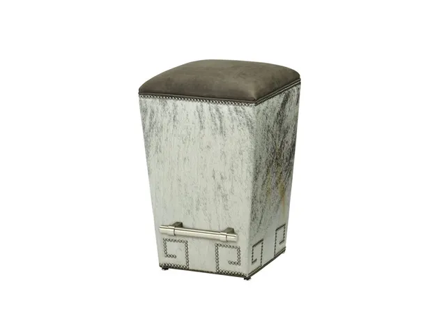 Quinn Key Counter Stool