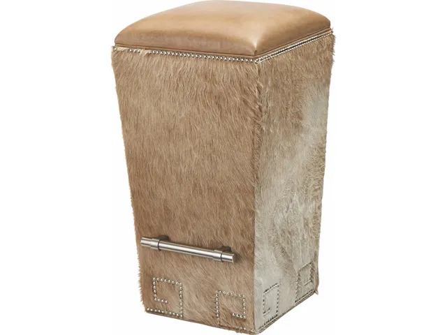 Quinn Key Bar Stool