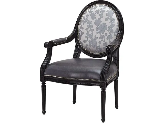 Linnett Chair