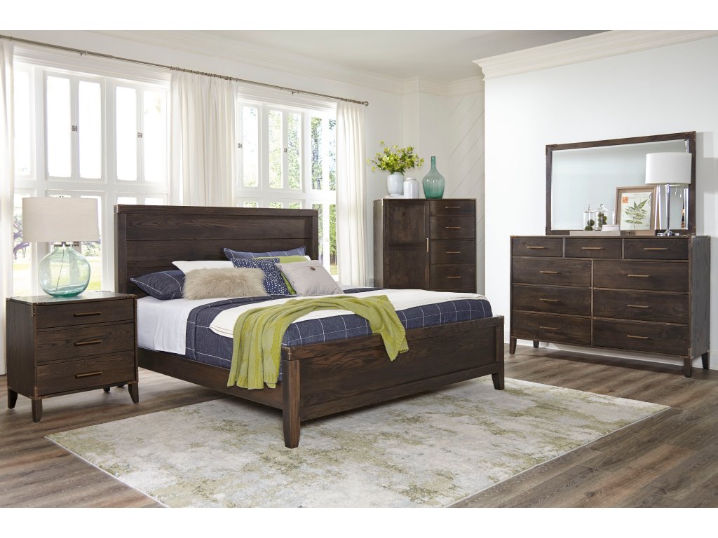 Saybrook Plank Panel Bed with Low Footboard - main image