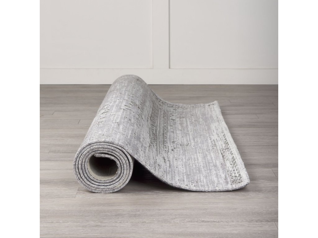 8 x 10 Rug - image 1