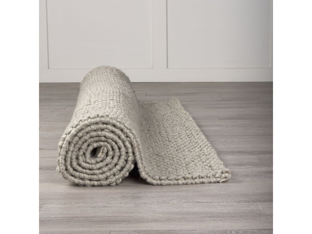 8 x 10 Rug - image 1