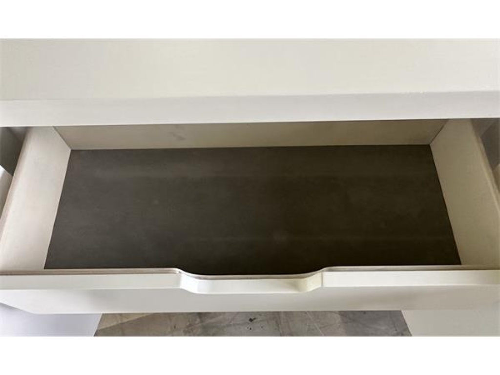 Server - image 8