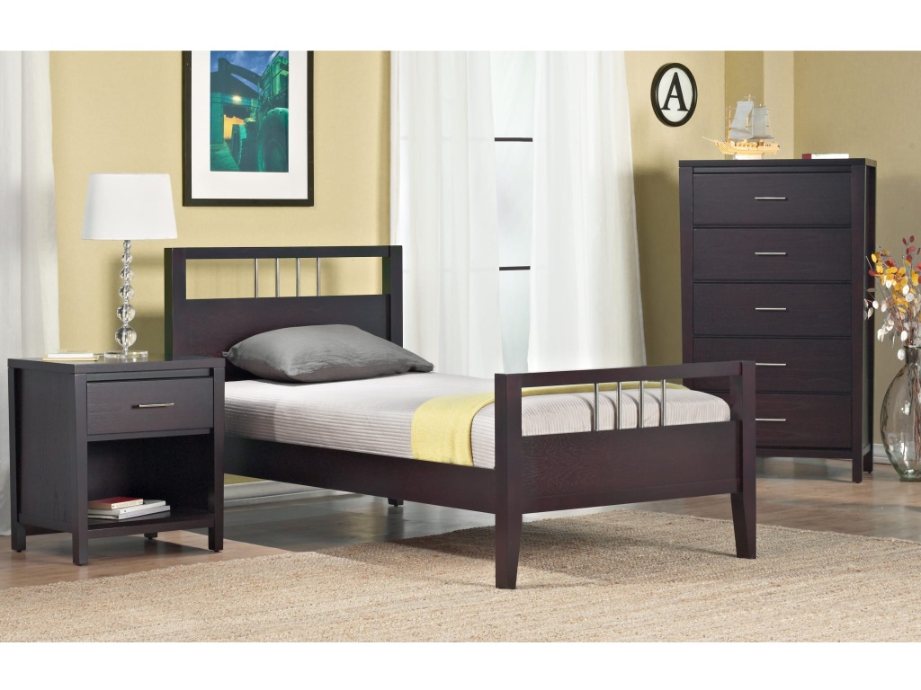 Nevis Wood Platform Bed in Espresso - image 2