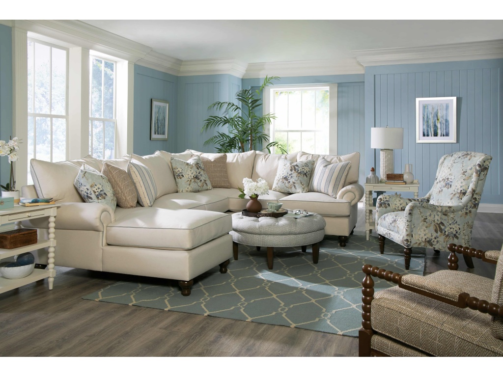 Sectional - image 3