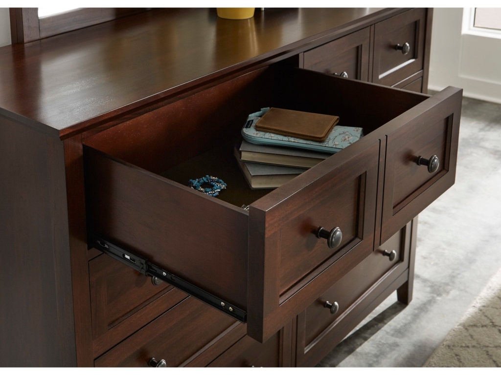 Paragon Eight Drawer Dresser in Truffle - image 3