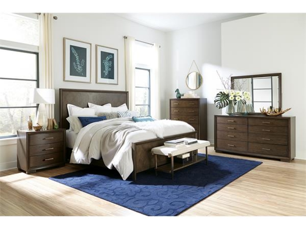 Eight Drawer Dresser - image 4