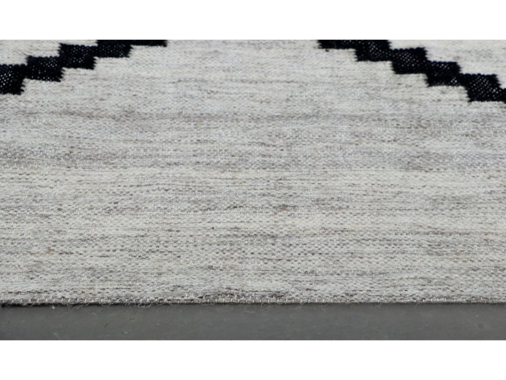 Zaatar Hand Woven - image 3