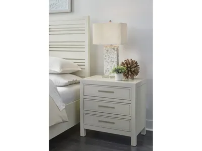 Retreat Three Drawer USB Charging Nightstand in Snowfall