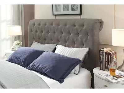 Royal Tufted Platform Bed in Dolphin Linen - Alternative View