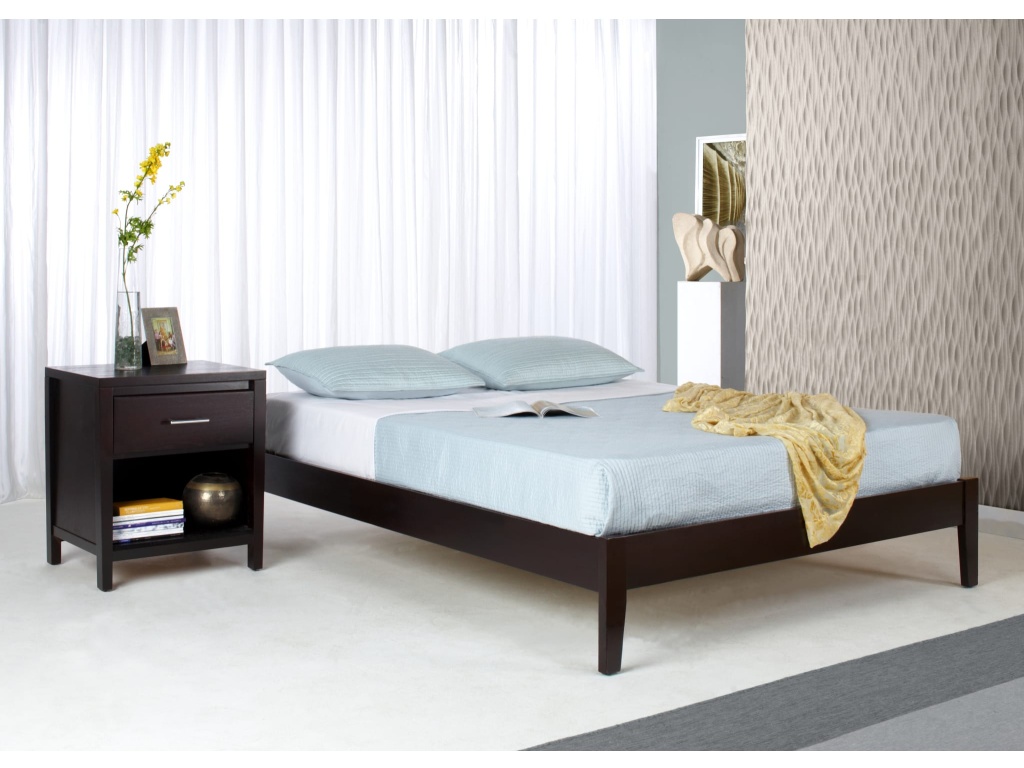 Simple Wood Platform Bed in Espresso - image 1