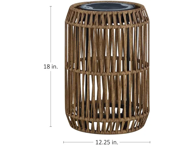 Pointe Medium Lantern