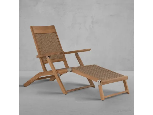 Savannah Wicker Outdoor Streamer Adjustable Chaise Lounge