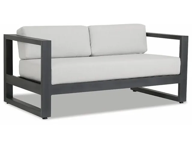 Redondo Loveseat