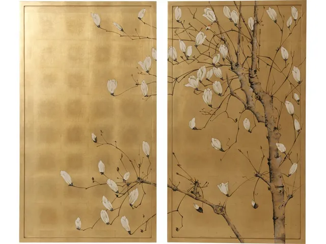 Spring Magnolias Wall Décor