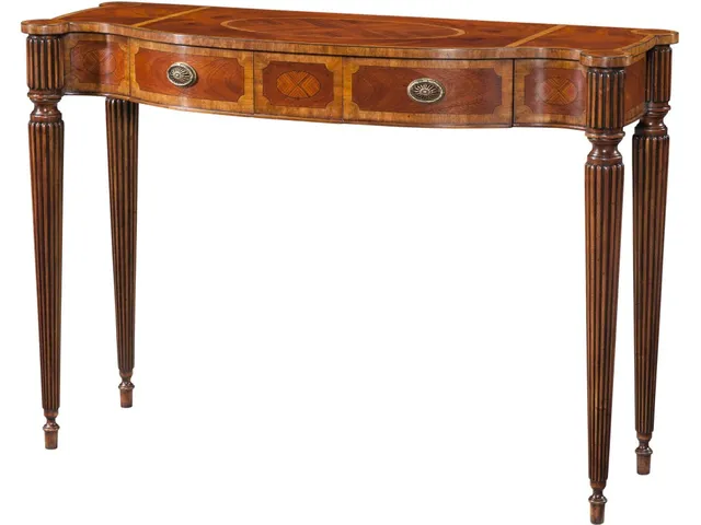 The Georgian Cabinetmaker Console Table