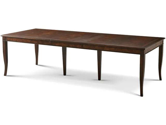Villa Olmo Dining Table
