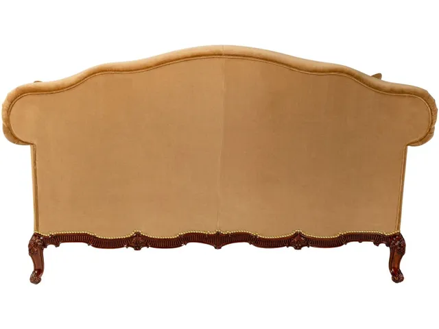 Gallery Loveseat