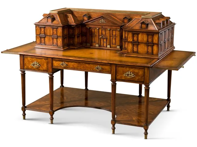 The Althorp House Desk