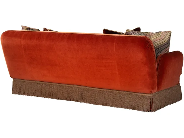 Ergisi Sofa - Alternative View